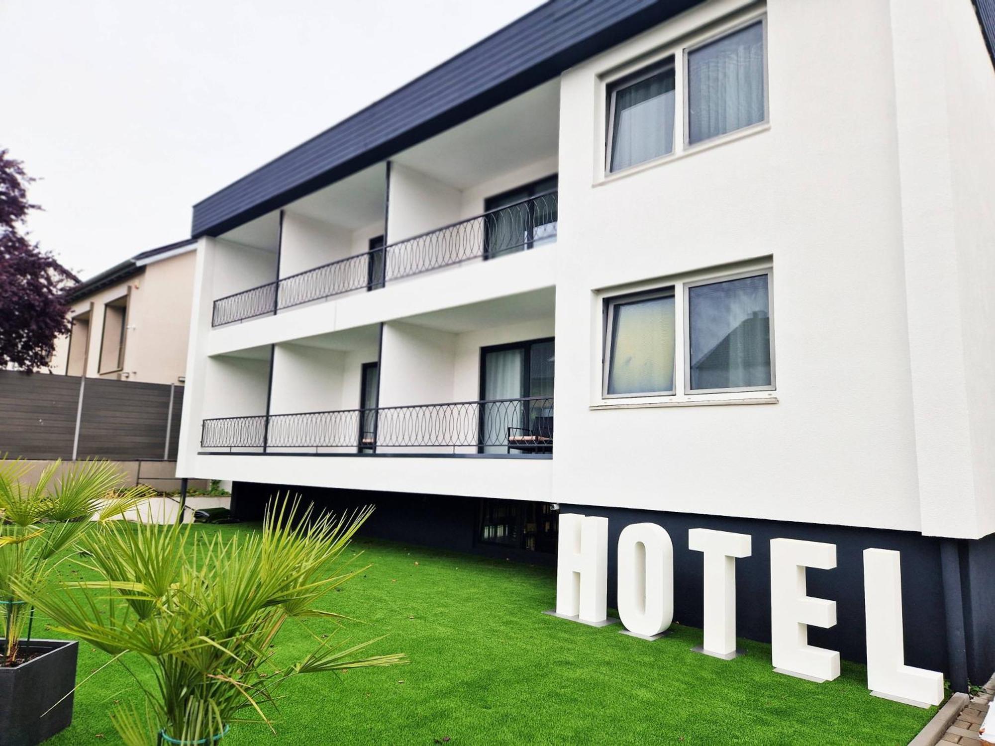 Hotel Am Kurpark Bad Wimpfen Exterior foto